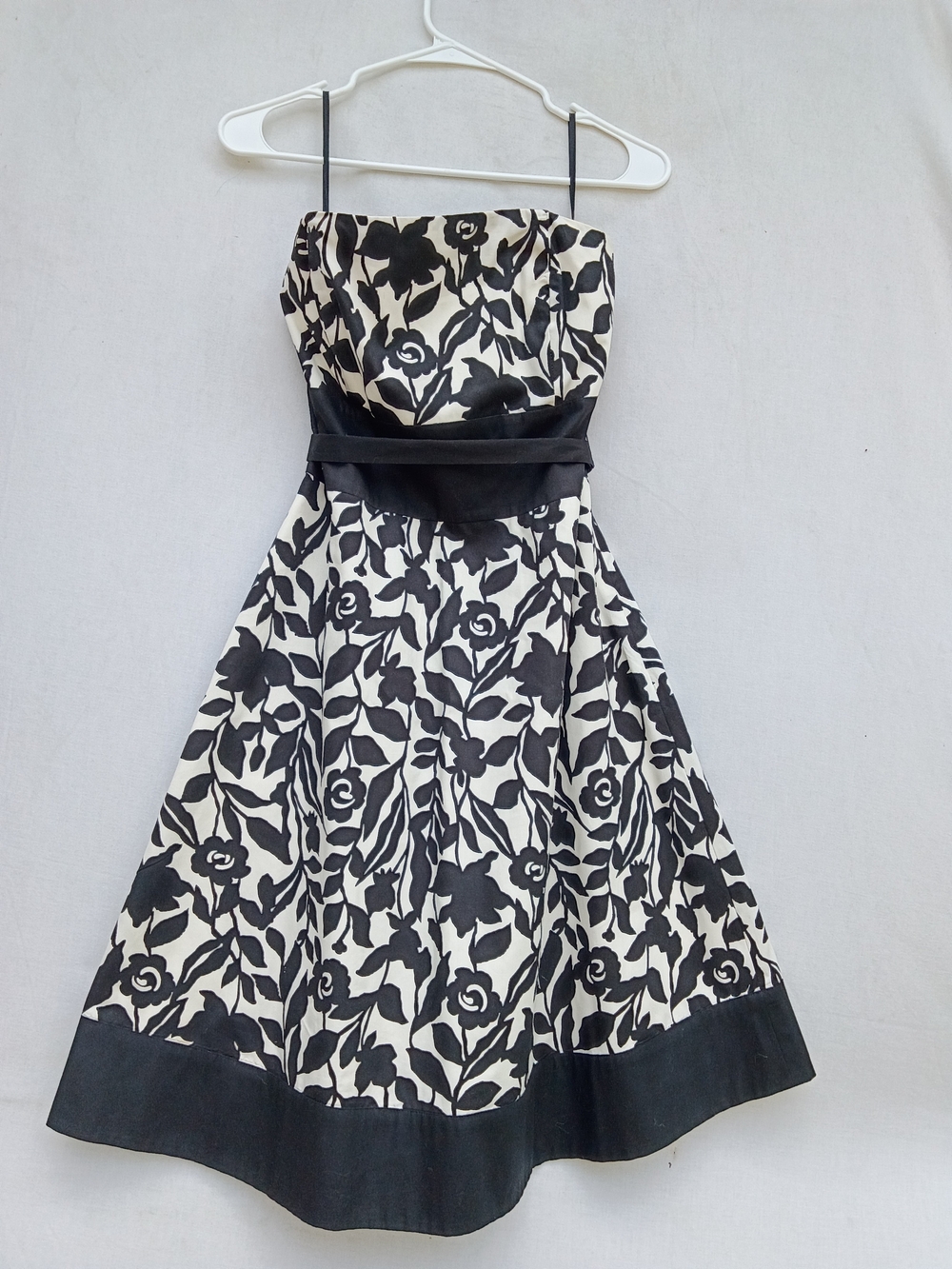 White House Black Market Black and White Strapless Floral Dress